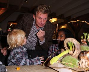14-01-2012 SHOWBIZZ; NIKKI EN FRANK LACROIX OPENDE GASTERIJ EN BED EN BREAKFAST HET RUITERHUYS. Even gastvrij genieten van omgeving en de landelijke sfeer. De dochter en schoonzoon van Henny Huisman opende vorig week hun droom HET RUITERHUYS op het landgoed van Henny. Een werkelijk prachtig horecabedrijf wat 7 dagen per week is geopend voor wie wil genieten van hun gastvrijheid.
foto: Albert den Iseger.