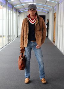 30-01-2012 SHOWBIZZ; ERNY VAN REIJMERSDAL TOONDE ZIJN NIEUWE COLLECTIE OP AMSTERDAM FASHIONWEEK. Het bloed kruipt waar het niet kan gaan, zegt Erny na zijn schitterende modeshow op de A.F.W. Bij het zien van het eerste gedeelte van de show weet en voel je al de vakmanschap van Erny. Prachtige stoffen en opmerkelijk veel vossen bont, gecombineerd met prachtige stoere laarzen en ruig leer. Iedereen ging op de banken staan en Erny en zijn partner genoten van het minutenlang applause.
foto: Albert den Iseger.