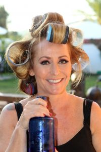 05-01-2013 SHOWBIZZ; DE BESTE ZANGERS VAN NEDERLAND. Vanaf zaterdag 5 Januari om 21.00 uur op Ned.1 zendt de TROS een gloednieuwe serie van de Beste Zangers van Ned. uit. In het swingende meezing programma brengt Jan Smit midden in de winter veel warmte de huiskamers binnen. Het alweer vijfde seizoen nemen Charly Luske-Angela Groothuizen-Simone Kleinsma-Rob de Nijs- Raffaela- Tim Douwsma en Bastiaan Ragas het tegen elkaar op. Vanuit het mooie IBIZA kunt u genieten van heerlijke muziek en de prachtigste beelden. Wij waren erbij en maakte de mooiste foto s.
Foto: Albert den Iseger.