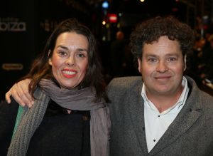 28-01-2013 SHOWBIZZ; VERLIEFD OP IBIZA, NIEUWE FILM VAN JOHAN NEIJENHUIS. Gisteravond ging Verliefd op Ibiza officieel in premiere in Pathe Tuschinski Amsterdam. De volledige cast en crew en tout Bekend Nederland was op de premiere aanwezig. Ook was alle belangrijke pers ter plaatse om de prachtig geklede gasten vast te leggen op de gevoelige plaat of om een interview af te nemen. Alle 3 zalen van het theater waren gevuld met premieregasten, nog nooit eerder had Tuschinski een premiere van een dergelijk formaat.
foto: Albert den Iseger