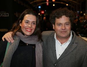 28-01-2013 SHOWBIZZ; VERLIEFD OP IBIZA, NIEUWE FILM VAN JOHAN NEIJENHUIS. Gisteravond ging Verliefd op Ibiza officieel in premiere in Pathe Tuschinski Amsterdam. De volledige cast en crew en tout Bekend Nederland was op de premiere aanwezig. Ook was alle belangrijke pers ter plaatse om de prachtig geklede gasten vast te leggen op de gevoelige plaat of om een interview af te nemen. Alle 3 zalen van het theater waren gevuld met premieregasten, nog nooit eerder had Tuschinski een premiere van een dergelijk formaat.
foto: Albert den Iseger