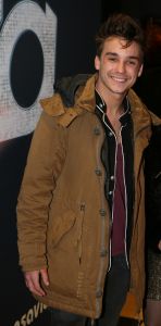 28-01-2013 SHOWBIZZ; VERLIEFD OP IBIZA, NIEUWE FILM VAN JOHAN NEIJENHUIS. Gisteravond ging Verliefd op Ibiza officieel in premiere in Pathe Tuschinski Amsterdam. De volledige cast en crew en tout Bekend Nederland was op de premiere aanwezig. Ook was alle belangrijke pers ter plaatse om de prachtig geklede gasten vast te leggen op de gevoelige plaat of om een interview af te nemen. Alle 3 zalen van het theater waren gevuld met premieregasten, nog nooit eerder had Tuschinski een premiere van een dergelijk formaat.
foto: Albert den Iseger