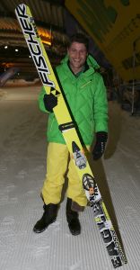 18-01-2013 SHOWBIZZ; STERREN SPRINGEN VAN DE 70 METER SCHANS. De Vliegende Hollanders gaan straks echt proberen om van een zeventig meter hoge schans te springen. Gerard Joling en Tess Milne presenteren het sensationele Vliegende Hollanders programma dat SBS6 vanaf Februari zal gaan uitzenden. De mee werkende BN-ers zijn, Lange Frans en rapper Keizer-Sita Vermeulen- en Shary An Nivillac-Emile Ratelband en Mari van der Ven-Dean Saunders en Bibi Breijman-Koert Jan de Bruijn en Geert Hoes, Jody Bernal en Chimene Oosterhout, John de Wolf en Ingrid Jansen, Robert Schumacher en Kelly van der Veer.
foto: Albert den Iseger.