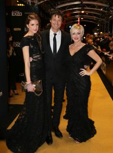 28-01-2013 SHOWBIZZ; VERLIEFD OP IBIZA, NIEUWE FILM VAN JOHAN NEIJENHUIS. Gisteravond ging Verliefd op Ibiza officieel in premiere in Pathe Tuschinski Amsterdam. De volledige cast en crew en tout Bekend Nederland was op de premiere aanwezig. Ook was alle belangrijke pers ter plaatse om de prachtig geklede gasten vast te leggen op de gevoelige plaat of om een interview af te nemen. Alle 3 zalen van het theater waren gevuld met premieregasten, nog nooit eerder had Tuschinski een premiere van een dergelijk formaat.
foto: Albert den Iseger