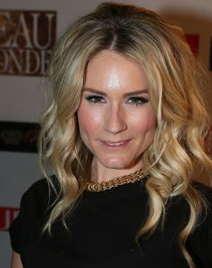 12-11-2012 SHOWBIZZ; BEAU MONDE AWARDS 2012 IN AMSTELHOTEL. Vandaag werden de BEAU MONDE AWARDS 2012 uitgereikt in het Amstel hotel. Tout bekend Nederland hulde zich vanavond in zijn of haar mooiste outfit met GLITTER ROCK. Sylvie van der Vaart won de style award, Ylaonthe Sneijder-Cabau won de Cover Award, Nikki Plesssen kreeg de meeste stemmen voor de Leco Look Award en Leotien van Moorsel ontvang de Make over Award. 
foto: Albert den Iseger.