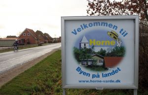 15-01-2014 SHOWBIZZ; BOER JOHAN EN ZIJN BOERENBEDROG IN DENEMARKEN. Deze week een  BOERENBEDROG verhaal in weekblad PRIVE. Wij reden naar Denemarken en beleefde in het plaatsje BJERREMOSE een ware triller. Boer Johan uit BZV had namelijk heel veel te verbergen.
foto: Albert den Iseger