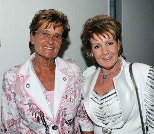 14-01-2014 SHOWBIZZ; MARIANNE WEBER HAAR EX PARTNER RITA VAN T HOF IS OVERLEDEN. 
Rita van t Hof, de ex-vriendin van Marianne Weber, is dinsdagmiddag overleden.Rita leed sinds eind vorig jaar aan kanker.
Weber en Van t Hof waren dertien jaar een koppel.
Foto: Albert den Iseger

