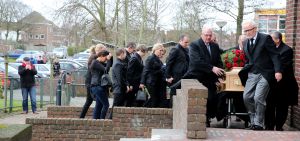 10-01-2015 SHOWBIZZ; BEGRAFENIS VAN CHRIS BAUER TE FIJNAART.
foto: Albert den Iseger