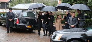 15-01-2015 SHOWBIZZ; BEGRAFENIS VAN FRANS MOLENAAR OP ZORGVLIED AMSTERDAM.
foto: Albert den Iseger