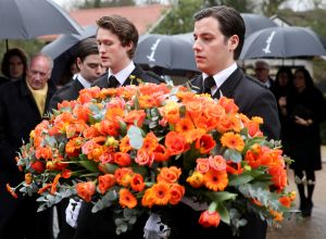 15-01-2015 SHOWBIZZ; BEGRAFENIS VAN FRANS MOLENAAR OP ZORGVLIED AMSTERDAM.
foto: Albert den Iseger