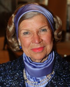 26-01-2015 SHOWBIZZ; HANK HEIJN DE OMA VAN DJAI HEIJN STEUNT HAAR KLEINZOON DOOR DIK EN DUN.
Volgens Oma Heijn heeft haar kleinzoon niks met drugs te maken en vermoed dat hij er is ingeluisd. Djai Heijn moet echter vrezen voor een pittige straf als hij wel word veroordeeld.
foto: Albert den Iseger