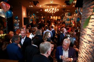 29-01-2017 SHOWBIZZ; HARRY MENS VIERT ZEVENTIGSTE VERJAARDAG.Het was de grote verrassing voor de jarige Harry Mens, een surprise party met muziek veel gasten, vrienden en vooral veel familie.
foto:Albert den Iseger