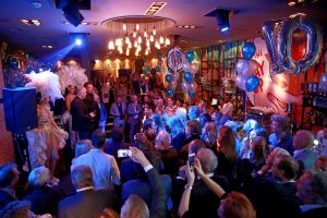 29-01-2017 SHOWBIZZ; HARRY MENS VIERT ZEVENTIGSTE VERJAARDAG.Het was de grote verrassing voor de jarige Harry Mens, een surprise party met muziek veel gasten, vrienden en vooral veel familie.
foto:Albert den Iseger