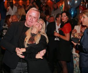 29-01-2017 SHOWBIZZ; HARRY MENS VIERT ZEVENTIGSTE VERJAARDAG.Het was de grote verrassing voor de jarige Harry Mens, een surprise party met muziek veel gasten, vrienden en vooral veel familie.
foto:Albert den Iseger