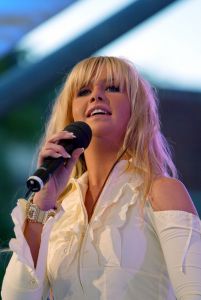 22-07-2005 SHOWBIZZ; TROS MUZIEKFEEST TE DORDRECHT.Op het plein was 20 juli het Trosmuziekfeest, tal van artiesten traden op voor vele honderden mensen.
foto; Albert den Iseger