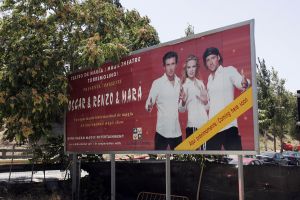 30-07-2005 SHOWBIZZ;DE TEATRO PARA ESPECTACULO DE MAGIA TORREMOLINOS SPAIN.
Het Kazan magic entertainment project neemt al echt de vormen aan van een echt theater.Het is de bedoeling dat de bouw in februari 2007 klaar moet zijn.Het theater dat aan de snelweg ligt nabij Torremolinos ligt zal de thuisbasis worden van Renzo-Oscar en Mara, die daar 2 x per dag een magic  show zal gaan geven 
foto:Albert den Iseger.