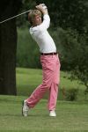 17-07-2005 ACTUEEL; BEKENDE NEDERLANDERS IN GOLFTOERNOOI TE ALKMAAR. Op golfbaan de Sluispolder te Alkmaar was het golftoernooi der Ambassadeurs van het goede doel. Sylvana Simons sloeg de eerste bal van dit toernooi. Vele bekende nederlanders en mensen uit het zakenleven sloegen samen veel geld bijeen voor tal van goede doelen.
BN ers: Willy en Rene v.dKerkhof-Ronnie Tober-Daan Schuurmans-Hein Vergeer-Winston Gerschtanowitz-Nico Bierhuizen-Pieter Storms- Piet Schrijvers en nog vele anderen.
Foto: Albert den Iseger.