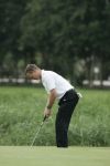 17-07-2005 ACTUEEL; BEKENDE NEDERLANDERS IN GOLFTOERNOOI TE ALKMAAR. Op golfbaan de Sluispolder te Alkmaar was het golftoernooi der Ambassadeurs van het goede doel. Sylvana Simons sloeg de eerste bal van dit toernooi. Vele bekende nederlanders en mensen uit het zakenleven sloegen samen veel geld bijeen voor tal van goede doelen.
BN ers: Willy en Rene v.dKerkhof-Ronnie Tober-Daan Schuurmans-Hein Vergeer-Winston Gerschtanowitz-Nico Bierhuizen-Pieter Storms- Piet Schrijvers en nog vele anderen.
Foto: Albert den Iseger.