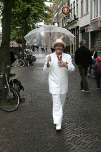06-07-2005 SHOWBIZZ; TROS MUZIEKFEEST TE ALKMAAR.Het Trosspectacle was deze keer in Alkmaar op de kaasmarkt,de volgende opname\'s zijn in Dordrecht en in Scheveinegn. 
foto: Albert den Iseger