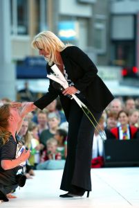 22-07-2005 SHOWBIZZ; TROS MUZIEKFEEST TE DORDRECHT.Op het plein was 20 juli het Trosmuziekfeest, tal van artiesten traden op voor vele honderden mensen.
foto; Albert den Iseger