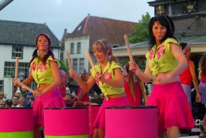 06-07-2005 SHOWBIZZ; TROS MUZIEKFEEST TE ALKMAAR.Het Trosspectacle was deze keer in Alkmaar op de kaasmarkt,de volgende opname\'s zijn in Dordrecht en in  Scheveinegn.
foto: Albert den Iseger