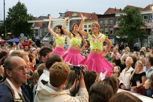 06-07-2005 SHOWBIZZ; TROS MUZIEKFEEST TE ALKMAAR.Het Trosspectacle was deze keer in Alkmaar op de kaasmarkt,de volgende opname\'s zijn in Dordrecht en in Scheveinegn. 
foto: Albert den Iseger