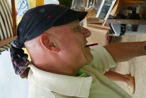 17-07-2005 ACTUEEL; BEKENDE NEDERLANDERS IN GOLFTOERNOOI TE ALKMAAR. Op golfbaan de Sluispolder te Alkmaar was het golftoernooi der Ambassadeurs van het goede doel. Sylvana Simons sloeg de eerste bal van dit toernooi. Vele bekende nederlanders en mensen uit het zakenleven sloegen samen veel geld bijeen voor tal van goede doelen.
BN ers: Willy en Rene v.dKerkhof-Ronnie Tober-Daan Schuurmans-Hein Vergeer-Winston Gerschtanowitz-Nico Bierhuizen-Pieter Storms- Piet Schrijvers en nog vele anderen.
Foto: Albert den Iseger.
