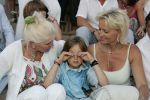 14-06-2005 SHOWBIZZ; RENE EN NATASJA VIEREN FEEST IN MARBELLA. Natasja werd 40 jaar en Rene had een groot feest georganiseerd in de luxe NIKKI BEACH CLUB. Vuurwerk,mooie mensen en vele echte vrienden waren aanwezig. 
foto;Albert den Iseger