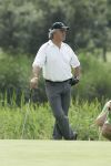 17-07-2005 ACTUEEL; BEKENDE NEDERLANDERS IN GOLFTOERNOOI TE ALKMAAR. Op golfbaan de Sluispolder te Alkmaar was het golftoernooi der Ambassadeurs van het goede doel. Sylvana Simons sloeg de eerste bal van dit toernooi. Vele bekende nederlanders en mensen uit het zakenleven sloegen samen veel geld bijeen voor tal van goede doelen.
BN ers: Willy en Rene v.dKerkhof-Ronnie Tober-Daan Schuurmans-Hein Vergeer-Winston Gerschtanowitz-Nico Bierhuizen-Pieter Storms- Piet Schrijvers en nog vele anderen.
Foto: Albert den Iseger.