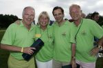 17-07-2005 ACTUEEL; BEKENDE NEDERLANDERS IN GOLFTOERNOOI TE ALKMAAR. Op golfbaan de Sluispolder te Alkmaar was het golftoernooi der Ambassadeurs van het goede doel. Sylvana Simons sloeg de eerste bal van dit toernooi. Vele bekende nederlanders en mensen uit het zakenleven sloegen samen veel geld bijeen voor tal van goede doelen.
BN ers: Willy en Rene v.dKerkhof-Ronnie Tober-Daan Schuurmans-Hein Vergeer-Winston Gerschtanowitz-Nico Bierhuizen-Pieter Storms- Piet Schrijvers en nog vele anderen.
Foto: Albert den Iseger.