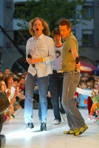 06-07-2005 SHOWBIZZ; TROS MUZIEKFEEST TE ALKMAAR.Het Trosspectacle was deze keer in Alkmaar op de kaasmarkt,de volgende opname\'s zijn in Dordrecht en in  Scheveinegn.
foto: Albert den Iseger