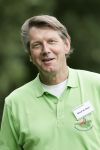 17-07-2005 ACTUEEL; BEKENDE NEDERLANDERS IN GOLFTOERNOOI TE ALKMAAR. Op golfbaan de Sluispolder te Alkmaar was het golftoernooi der Ambassadeurs van het goede doel. Sylvana Simons sloeg de eerste bal van dit toernooi. Vele bekende nederlanders en mensen uit het zakenleven sloegen samen veel geld bijeen voor tal van goede doelen.
BN ers: Willy en Rene v.dKerkhof-Ronnie Tober-Daan Schuurmans-Hein Vergeer-Winston Gerschtanowitz-Nico Bierhuizen-Pieter Storms- Piet Schrijvers en nog vele anderen.
Foto: Albert den Iseger.