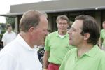 17-07-2005 ACTUEEL; BEKENDE NEDERLANDERS IN GOLFTOERNOOI TE ALKMAAR. Op golfbaan de Sluispolder te Alkmaar was het golftoernooi der Ambassadeurs van het goede doel. Sylvana Simons sloeg de eerste bal van dit toernooi. Vele bekende nederlanders en mensen uit het zakenleven sloegen samen veel geld bijeen voor tal van goede doelen.
BN ers: Willy en Rene v.dKerkhof-Ronnie Tober-Daan Schuurmans-Hein Vergeer-Winston Gerschtanowitz-Nico Bierhuizen-Pieter Storms- Piet Schrijvers en nog vele anderen.
Foto: Albert den Iseger.