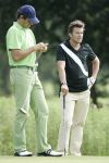 17-07-2005 ACTUEEL; BEKENDE NEDERLANDERS IN GOLFTOERNOOI TE ALKMAAR. Op golfbaan de Sluispolder te Alkmaar was het golftoernooi der Ambassadeurs van het goede doel. Sylvana Simons sloeg de eerste bal van dit toernooi. Vele bekende nederlanders en mensen uit het zakenleven sloegen samen veel geld bijeen voor tal van goede doelen.
BN ers: Willy en Rene v.dKerkhof-Ronnie Tober-Daan Schuurmans-Hein Vergeer-Winston Gerschtanowitz-Nico Bierhuizen-Pieter Storms- Piet Schrijvers en nog vele anderen.
Foto: Albert den Iseger.