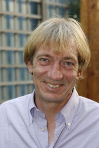 12-07-2006 SHOWBIZZ; SAMSUNG PRESENTEERD OGER TELEFOON.Tal van BN ers kwamen weer opdraven om hun nieuwste mobieltje in ontvangst te nemen. Een echte Oger telefoon.
foto: Albert den Iseger.