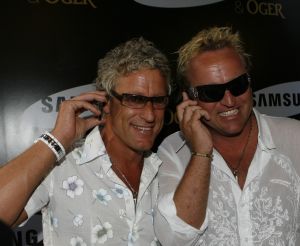 12-07-2006 SHOWBIZZ; SAMSUNG PRESENTEERD OGER TELEFOON.Tal van BN ers kwamen weer opdraven om hun nieuwste mobieltje in ontvangst te nemen. Een echte Oger telefoon.
foto: Albert den Iseger.