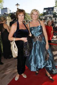 15-07-2006 SHOWBIZZ; WERELDPREMIERE VAN MUSICAL REMBRANDT IN CARRE TE AMSTERDAM. Stardust Theater brengt dan eindelijk de meesterschilder zelf naar Carre. Van 12 juli tot en met 10 december staat Rembrandt te schitteren in Carre.Vele bekenden waren naar de Galapremiere gekomen om te genieten van deze prachtige musical.
foto: Albert den Iseger.