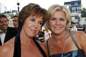15-07-2006 SHOWBIZZ; WERELDPREMIERE VAN MUSICAL REMBRANDT IN CARRE TE AMSTERDAM. Stardust Theater brengt dan eindelijk de meesterschilder zelf naar Carre. Van 12 juli tot en met 10 december staat Rembrandt te schitteren in Carre.Vele bekenden waren naar de Galapremiere gekomen om te genieten van deze prachtige musical.
foto: Albert den Iseger.