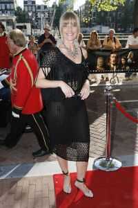 15-07-2006 SHOWBIZZ; WERELDPREMIERE VAN MUSICAL REMBRANDT IN CARRE TE AMSTERDAM. Stardust Theater brengt dan eindelijk de meesterschilder zelf naar Carre. Van 12 juli tot en met 10 december staat Rembrandt te schitteren in Carre.Vele bekenden waren naar de Galapremiere gekomen om te genieten van deze prachtige musical.
foto: Albert den Iseger.