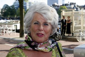15-07-2006 SHOWBIZZ; WERELDPREMIERE VAN MUSICAL REMBRANDT IN CARRE TE AMSTERDAM. Stardust Theater brengt dan eindelijk de meesterschilder zelf naar Carre. Van 12 juli tot en met 10 december staat Rembrandt te schitteren in Carre.Vele bekenden waren naar de Galapremiere gekomen om te genieten van deze prachtige musical.
foto: Albert den Iseger.