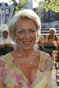 15-07-2006 SHOWBIZZ; WERELDPREMIERE VAN MUSICAL REMBRANDT IN CARRE TE AMSTERDAM. Stardust Theater brengt dan eindelijk de meesterschilder zelf naar Carre. Van 12 juli tot en met 10 december staat Rembrandt te schitteren in Carre.Vele bekenden waren naar de Galapremiere gekomen om te genieten van deze prachtige musical.
foto: Albert den Iseger.