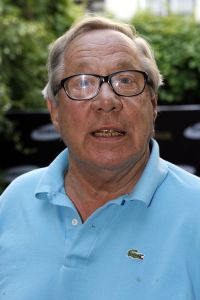 12-07-2006 SHOWBIZZ; SAMSUNG PRESENTEERD OGER TELEFOON.Tal van BN ers kwamen weer opdraven om hun nieuwste mobieltje in ontvangst te nemen. Een echte Oger telefoon.
foto: Albert den Iseger.