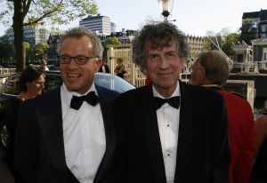 15-07-2006 SHOWBIZZ; WERELDPREMIERE VAN MUSICAL REMBRANDT IN CARRE TE AMSTERDAM. Stardust Theater brengt dan eindelijk de meesterschilder zelf naar Carre. Van 12 juli tot en met 10 december staat Rembrandt te schitteren in Carre.Vele bekenden waren naar de Galapremiere gekomen om te genieten van deze prachtige musical.
foto: Albert den Iseger.