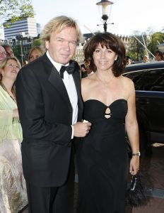 15-07-2006 SHOWBIZZ; WERELDPREMIERE VAN MUSICAL REMBRANDT IN CARRE TE AMSTERDAM. Stardust Theater brengt dan eindelijk de meesterschilder zelf naar Carre. Van 12 juli tot en met 10 december staat Rembrandt te schitteren in Carre.Vele bekenden waren naar de Galapremiere gekomen om te genieten van deze prachtige musical.
foto: Albert den Iseger.
