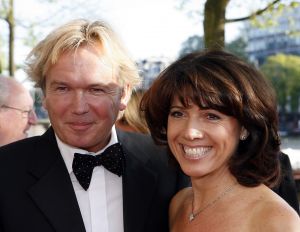 15-07-2006 SHOWBIZZ; WERELDPREMIERE VAN MUSICAL REMBRANDT IN CARRE TE AMSTERDAM. Stardust Theater brengt dan eindelijk de meesterschilder zelf naar Carre. Van 12 juli tot en met 10 december staat Rembrandt te schitteren in Carre.Vele bekenden waren naar de Galapremiere gekomen om te genieten van deze prachtige musical.
foto: Albert den Iseger.