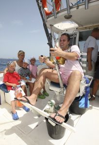 31-07-2008 SHOWBIZZ; DE BAUERS OP VAKANTIE OP DE CANARISCHE EILANDEN. Heerlijk uitrusten van een bijzonder druk jaar in Nederland en Belgie. Frans en Mariska Bauer zijn heerlijk met hun kinderen aan het vakantie vieren. Ze hebben samen ook nog een grote droom vertelden zij ons,  een dochter zou ons gezin wel heel compleet maken. Wij namen de gehele familie mee om een dagje te vissen op Tonijn en Bleu Merlijn, het werd uiteindelijk toch Tonijnen die wij vingen. Deze week het hele verhaal en prachtige sfeer fotos in uw weekblad Prive.
foto: Albert den Iseger.