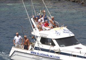 31-07-2008 SHOWBIZZ; DE BAUERS OP VAKANTIE OP DE CANARISCHE EILANDEN. Heerlijk uitrusten van een bijzonder druk jaar in Nederland en Belgie. Frans en Mariska Bauer zijn heerlijk met hun kinderen aan het vakantie vieren. Ze hebben samen ook nog een grote droom vertelden zij ons,  een dochter zou ons gezin wel heel compleet maken. Wij namen de gehele familie mee om een dagje te vissen op Tonijn en Bleu Merlijn, het werd uiteindelijk toch Tonijnen die wij vingen. Deze week het hele verhaal en prachtige sfeer fotos in uw weekblad Prive.
foto: Albert den Iseger.