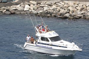 31-07-2008 SHOWBIZZ; DE BAUERS OP VAKANTIE OP DE CANARISCHE EILANDEN. Heerlijk uitrusten van een bijzonder druk jaar in Nederland en Belgie. Frans en Mariska Bauer zijn heerlijk met hun kinderen aan het vakantie vieren. Ze hebben samen ook nog een grote droom vertelden zij ons,  een dochter zou ons gezin wel heel compleet maken. Wij namen de gehele familie mee om een dagje te vissen op Tonijn en Bleu Merlijn, het werd uiteindelijk toch Tonijnen die wij vingen. Deze week het hele verhaal en prachtige sfeer fotos in uw weekblad Prive.
foto: Albert den Iseger.