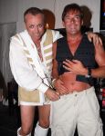 09-07-2008 SHOWBIZZ; GORDON VIERT 40 JARIGE VERJAARDAG OP HET STRAND VAN BLOEMENDAAL. Iedereen hield zich aan de opgelegde dresscode IBIZA STIJL. Meer dan 500 vrienden van Gordon waren naar het regenachtige strand gekomen om samen met vele BNers het verjaardags fuifje van Gordon te vieren. Het werd een knalfeest met tal van optredens en vooral veel drank.
foto: Albert den Iseger.