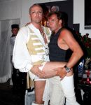 09-07-2008 SHOWBIZZ; GORDON VIERT 40 JARIGE VERJAARDAG OP HET STRAND VAN BLOEMENDAAL. Iedereen hield zich aan de opgelegde dresscode IBIZA STIJL. Meer dan 500 vrienden van Gordon waren naar het regenachtige strand gekomen om samen met vele BNers het verjaardags fuifje van Gordon te vieren. Het werd een knalfeest met tal van optredens en vooral veel drank.
foto: Albert den Iseger.
